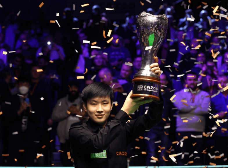 微博|排名超丁俊晖18位！新一哥赵心童发声：我站稳了，世界台联：起飞