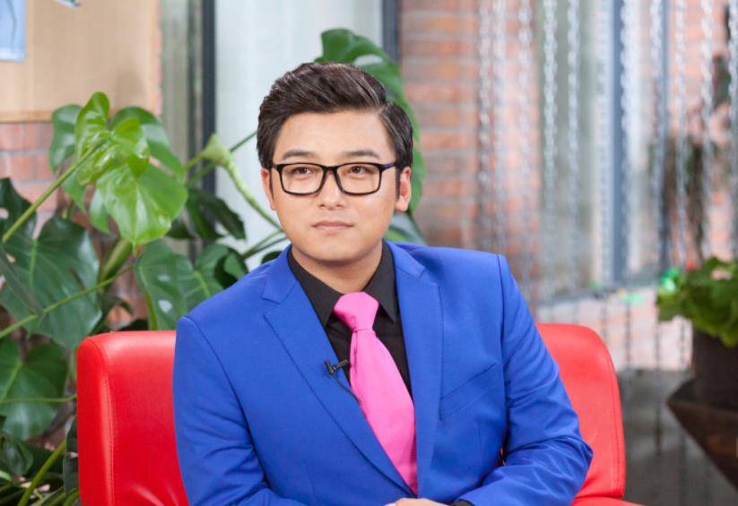 《嘉玲秀》,梁朝伟杨千嬅将加盟,35岁的他意外现身_金星_沈南_节目