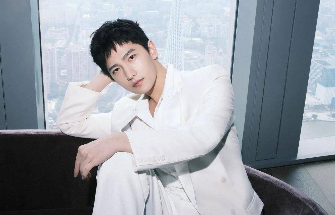 杨洋一年只拍一部戏