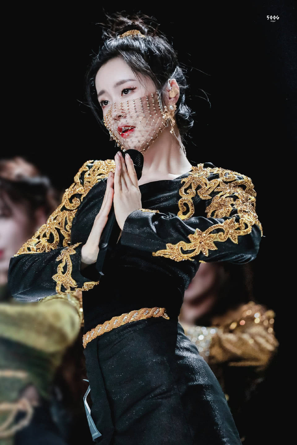 就算没有张新成前女友的身份,王艺瑾这样的颜值,不火也难_气质_明星