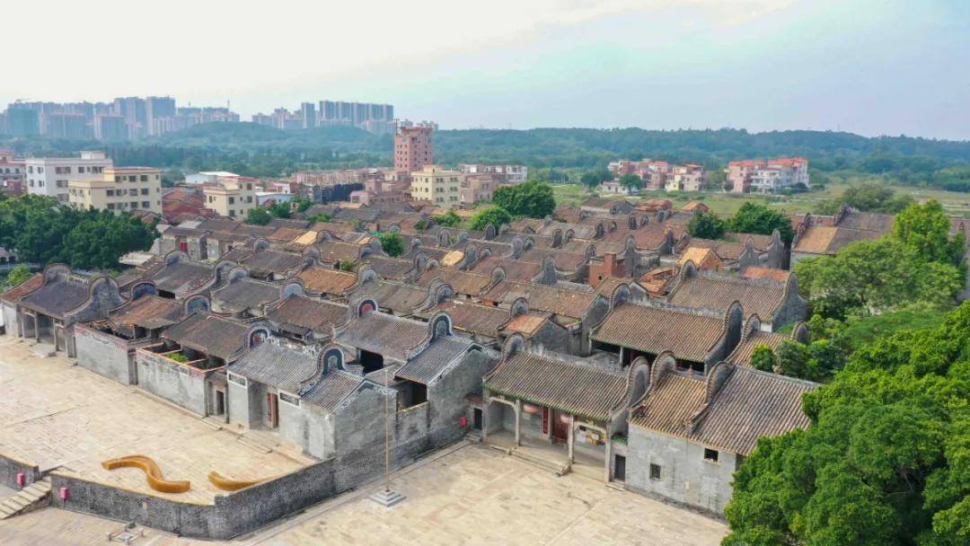 佛山《蓝城·就岭南》首页：2021售楼处电话-售楼处地址-开盘-最新房源详情