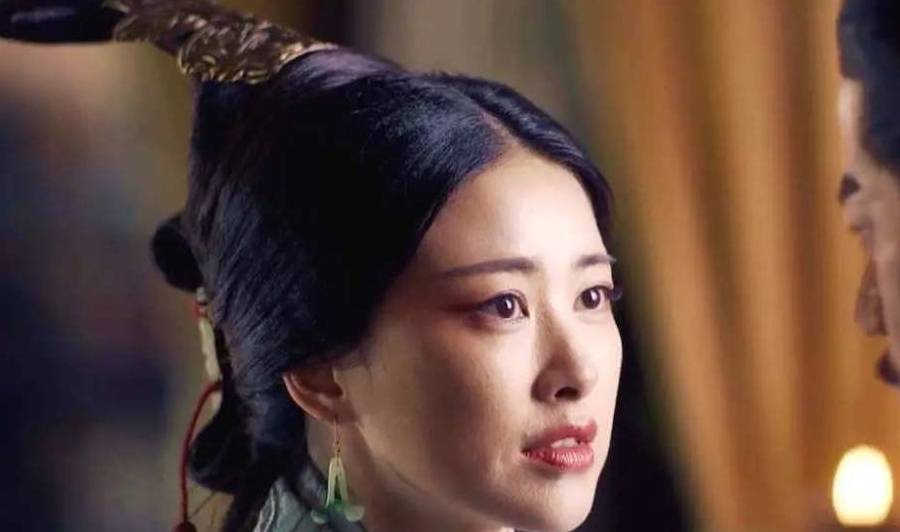 "大秦赋":嫪毐靠实力封侯,当男宠罪不致死,被车裂是做错这事_赵姬