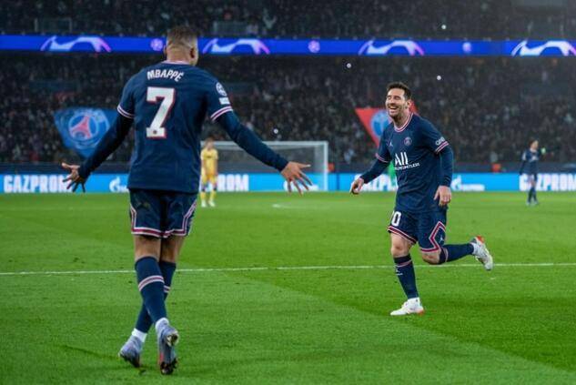 fifa足球世界梅西和姆巴佩[fifa足球世界梅西和姆巴佩对比]