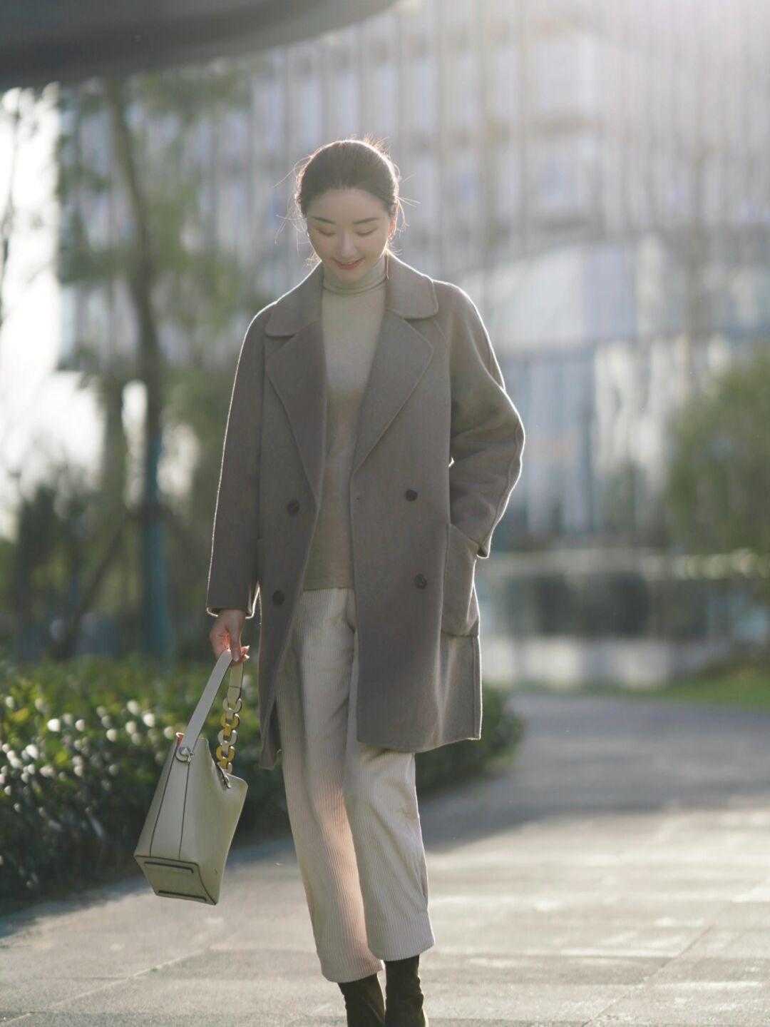 颜色 冬天穿大衣不要将就，试试这几款，简约利落又高级，照着穿准没错