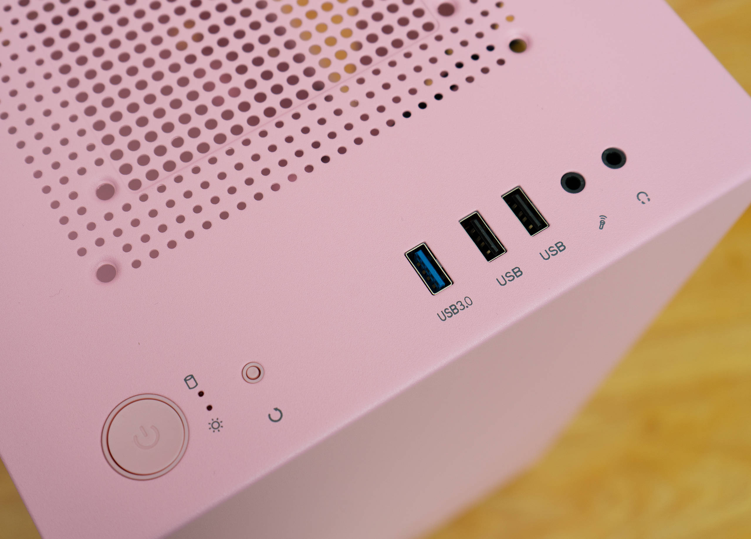 原创爱国者m2机箱装机体验200块助您打造一台惊艳的粉白主机