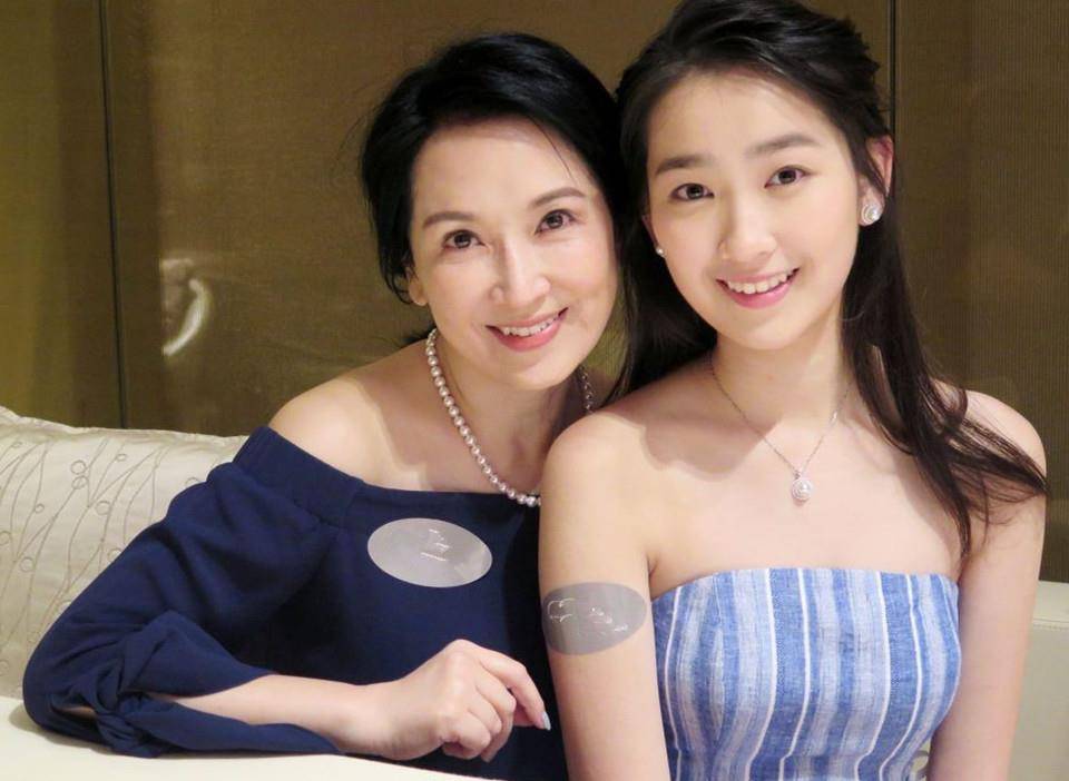 林恺铃 3位星二代同场比美!任达华女儿高挑出众,柏安妮爱女甜美可人