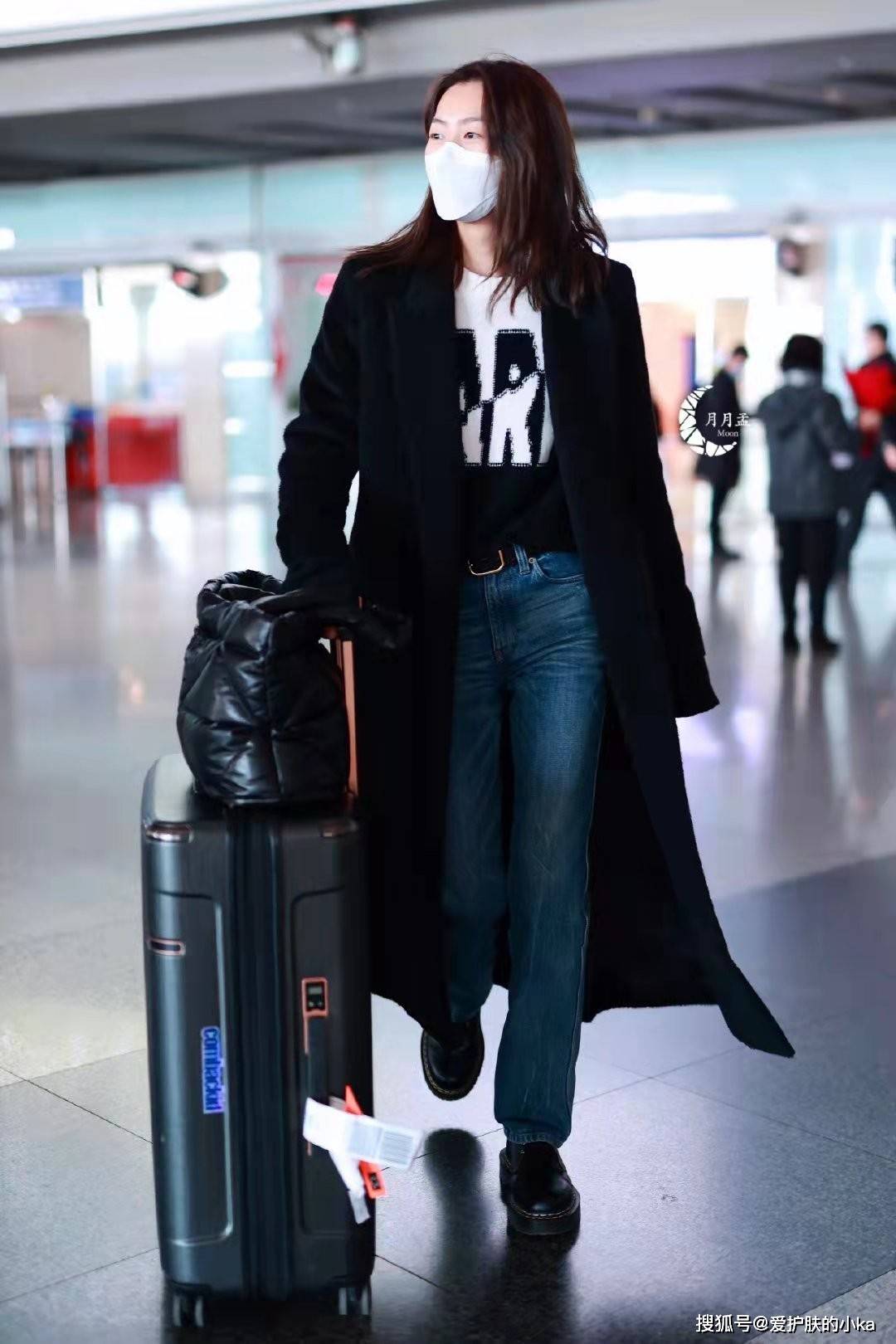 身材 刘雯衣品没得挑,穿长款大衣有大姐大气场,不愧是模特里的top