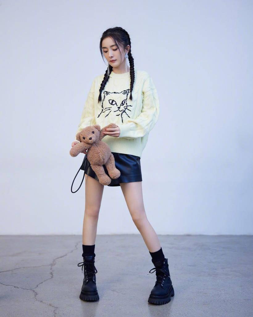 大腿 一双美腿，是杨幂最直接的名片！