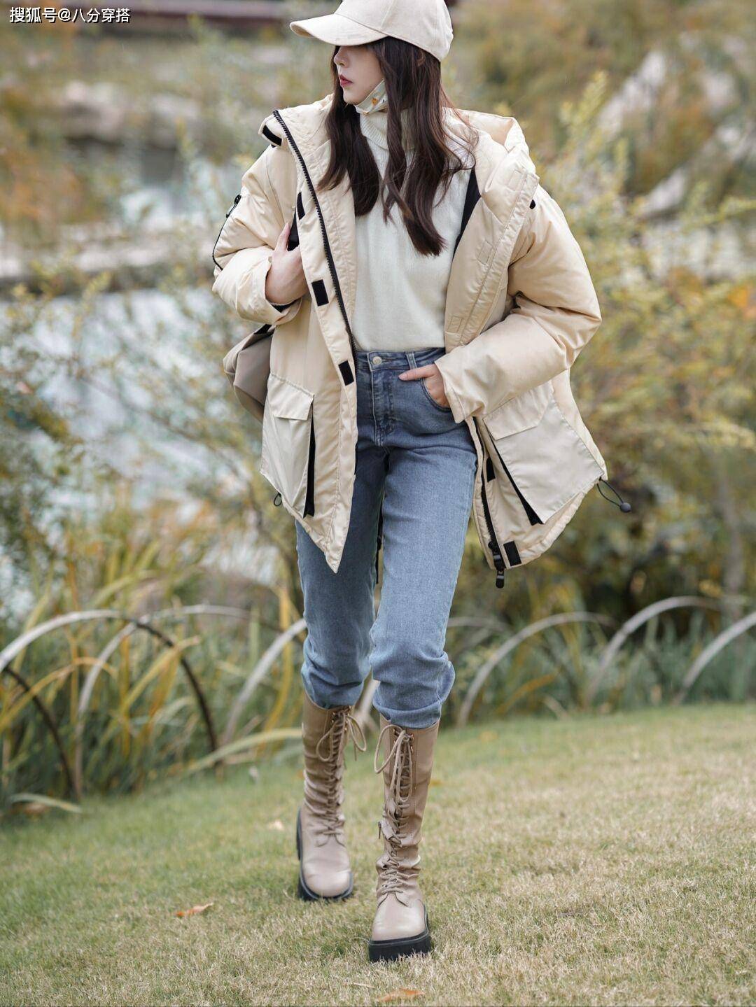 颜色 冬天“羽绒服”的高级穿法是这样的，保暖舒适又高级，谁穿谁美