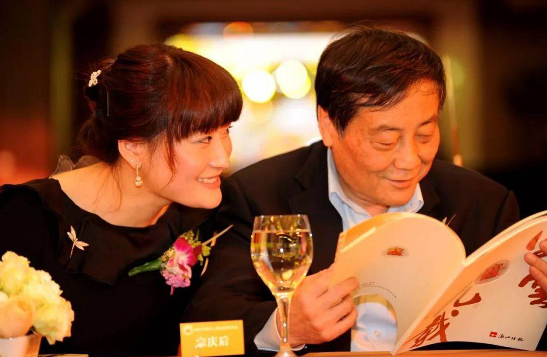 娃哈哈"长公主",座驾开了十几年不换,一个结婚条件难倒众人_宗馥莉