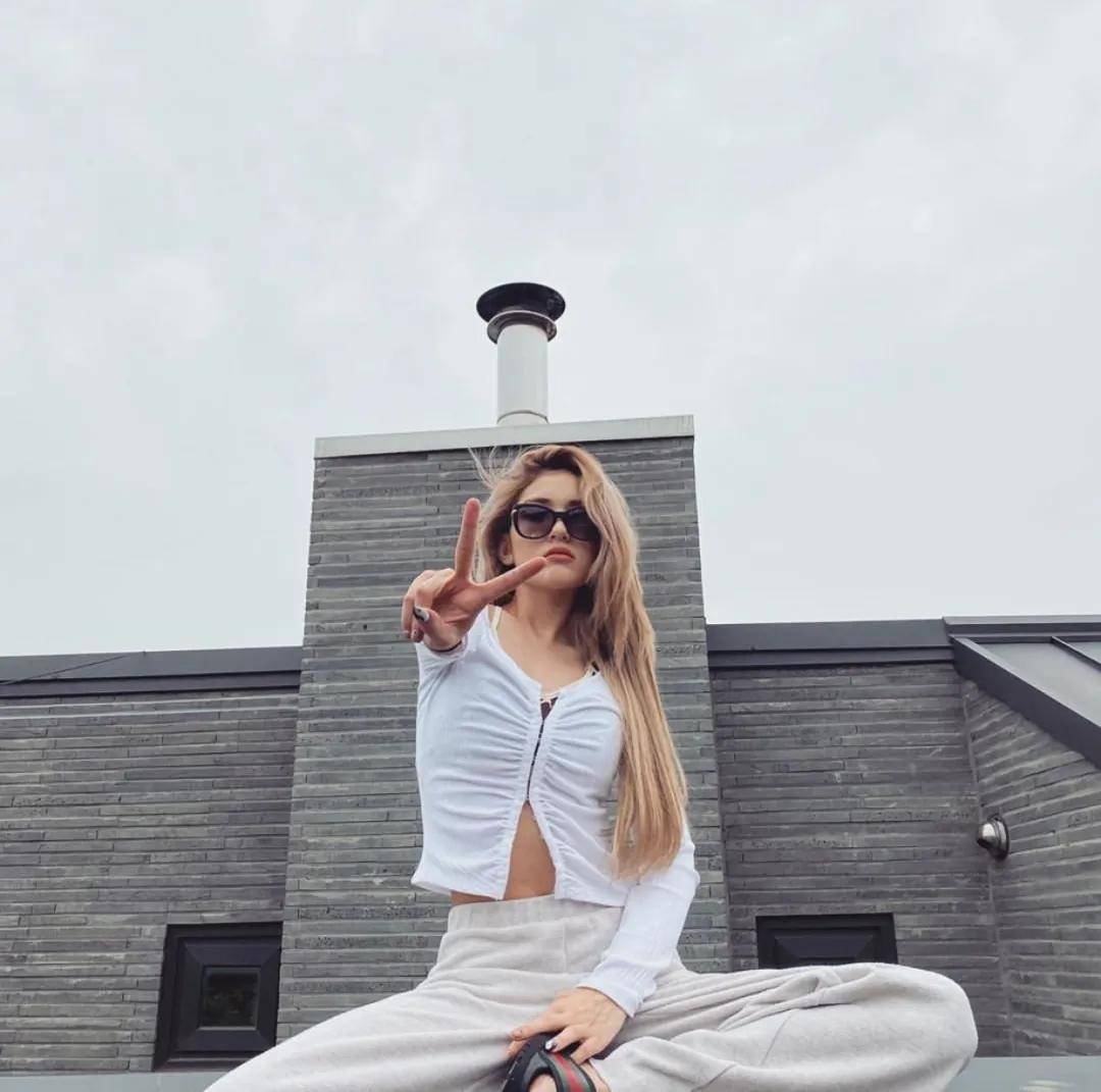 发型不同脸型怎么选刘海？这几款“整容级瘦脸