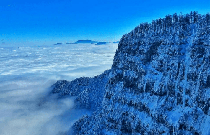 晋网红 这个冬天,把眉山穿在身上,谁看谁心动~