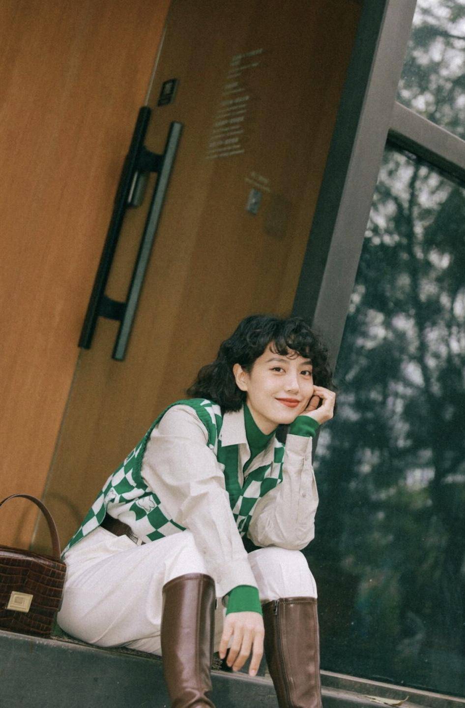 颜色 掌握“毛衣”的搭配方法很重要,技巧都在这里,超级有档次