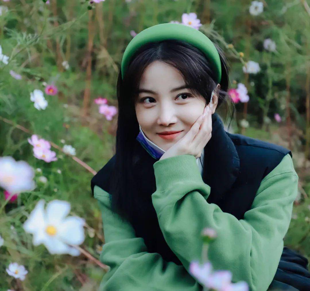 稻草|辣目洋子也是有后台的人，她背后的人在给她内定今年春晚的名额？