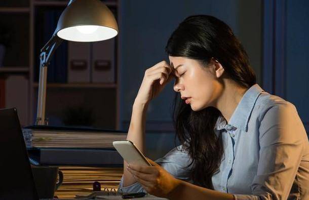 男女|无论男女，45岁以后，早起有4个习惯，就能健康少生病