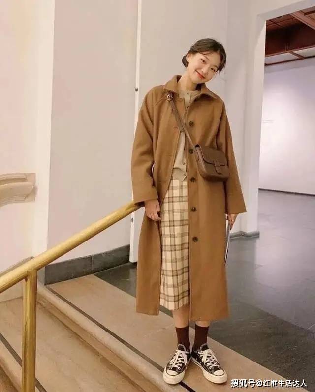 档次 秋冬常见的3套“死亡搭配”，土气还掉档次，中年妈妈们尤其爱穿