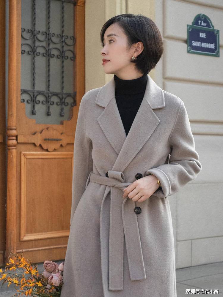 垫肩 “高级感”大衣长啥样？看看这5款价格不一定贵，会搭配才是关键