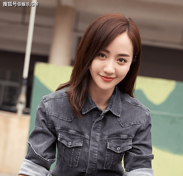 后遗症这些同龄女星都曾是绝世美人，有人整容后遗症像妖怪，有人美到老