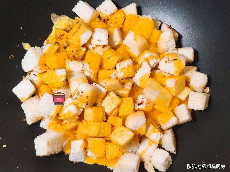 做法|早餐这样做真省事，3种食材简单一炒，主食和菜都有了，营养管饱