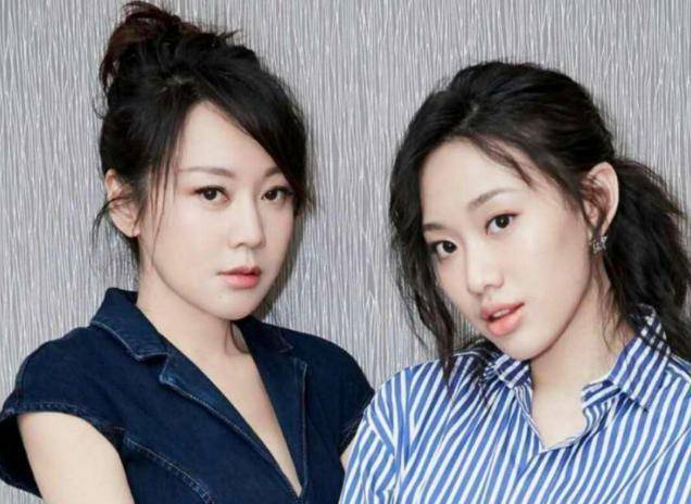 角色|闫妮22岁女儿近照曝光,笑起来甜美可爱,网友直呼快点出道!