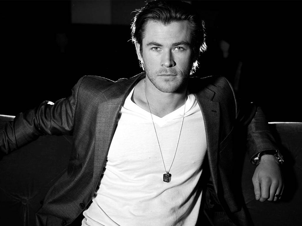 时间|雷神索尔的性感化身--克里斯·海姆斯沃斯