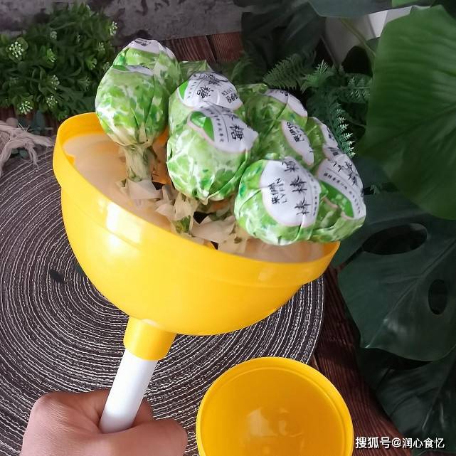 香菜|被口味“耽误”的5款零食，口感惊艳味道好，网友：差点被劝退了