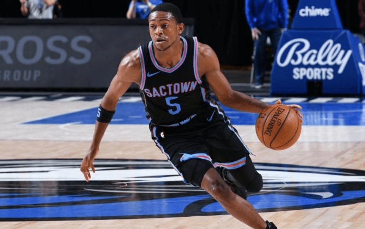 原创福克斯称王日子到头了无心带队痴迷刷数据国王队该清洗吗