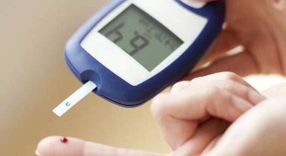 治疗|血糖控制较平稳,为何糖友依然会发生并发症?