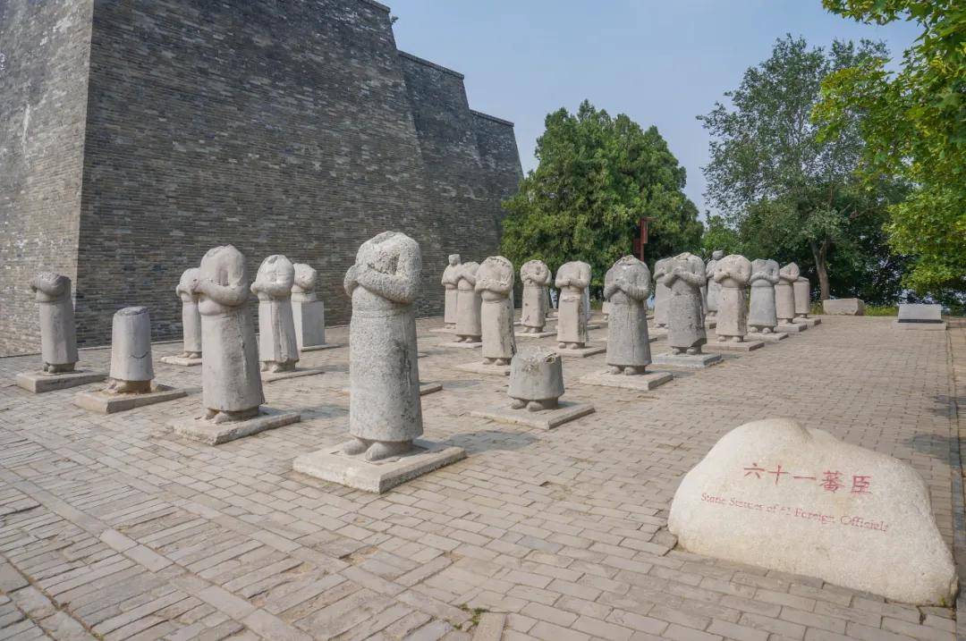 汉文帝陵墓图片