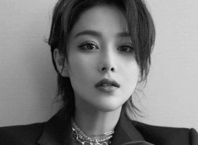 长发短发丑,长发才是王道?别逗了,这10个女星教你什么是可盐可甜