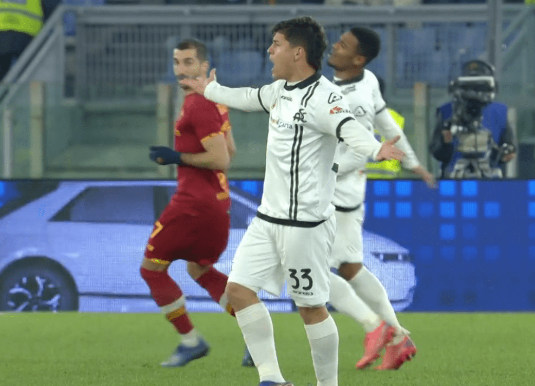 羅馬|2-0！羅馬中衛(wèi)當(dāng)中鋒，穆里尼奧拿下第二場師徒戰(zhàn)，落后前四8分