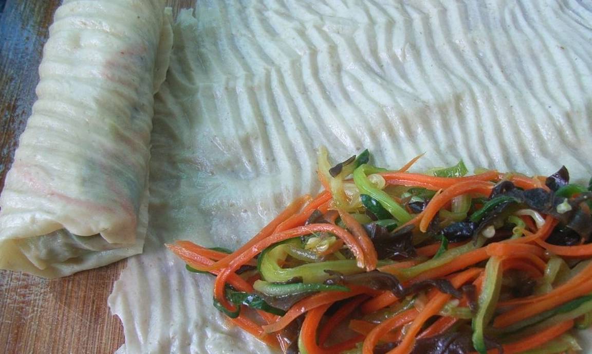 蔬菜|早餐就应这样吃,简单方便还营养,一卷一蒸就出锅,比包子强太多