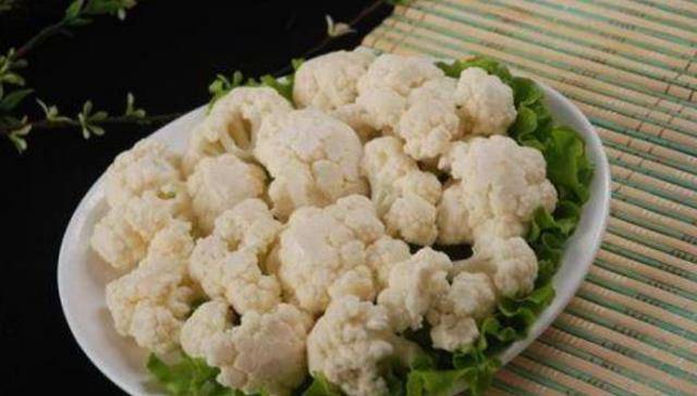 能够帮助|得了糖尿病怎么办？医生：常吃这4种食物，或会有助稳定血糖