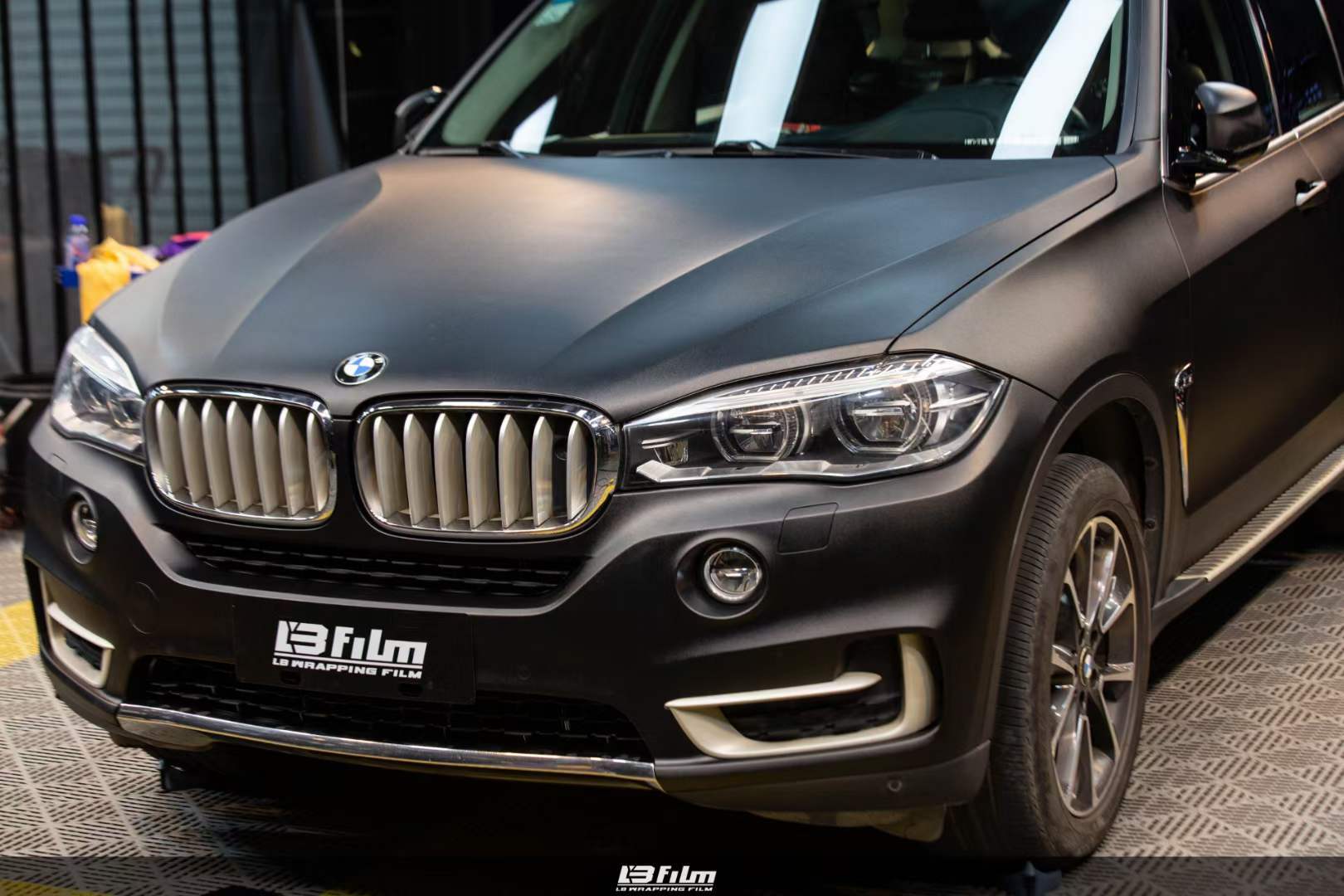 lbfilm改色膜:宝马-x5改色磨砂黑_搜狐汽车_搜狐网