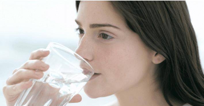 并发症|糖友抓住降糖“黄金时间”，记好8个数字，帮你稳住血糖