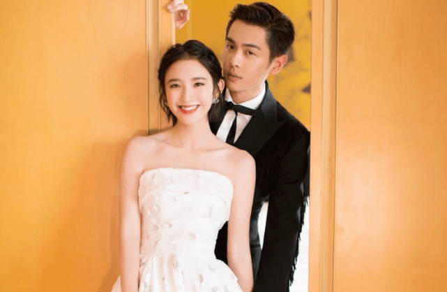 唐艺昕|夫妻霸榜，张若昀《雪中悍刀行》，唐艺昕《小敏家》，你选哪一个