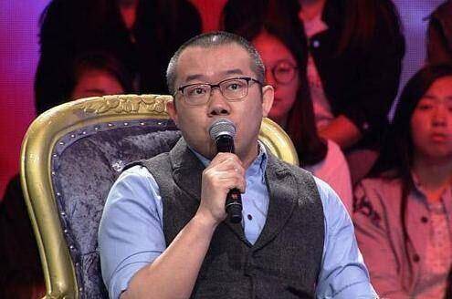 乐嘉|“人生导师”乐嘉的毁灭史，以前有多狂，现在就有多凉