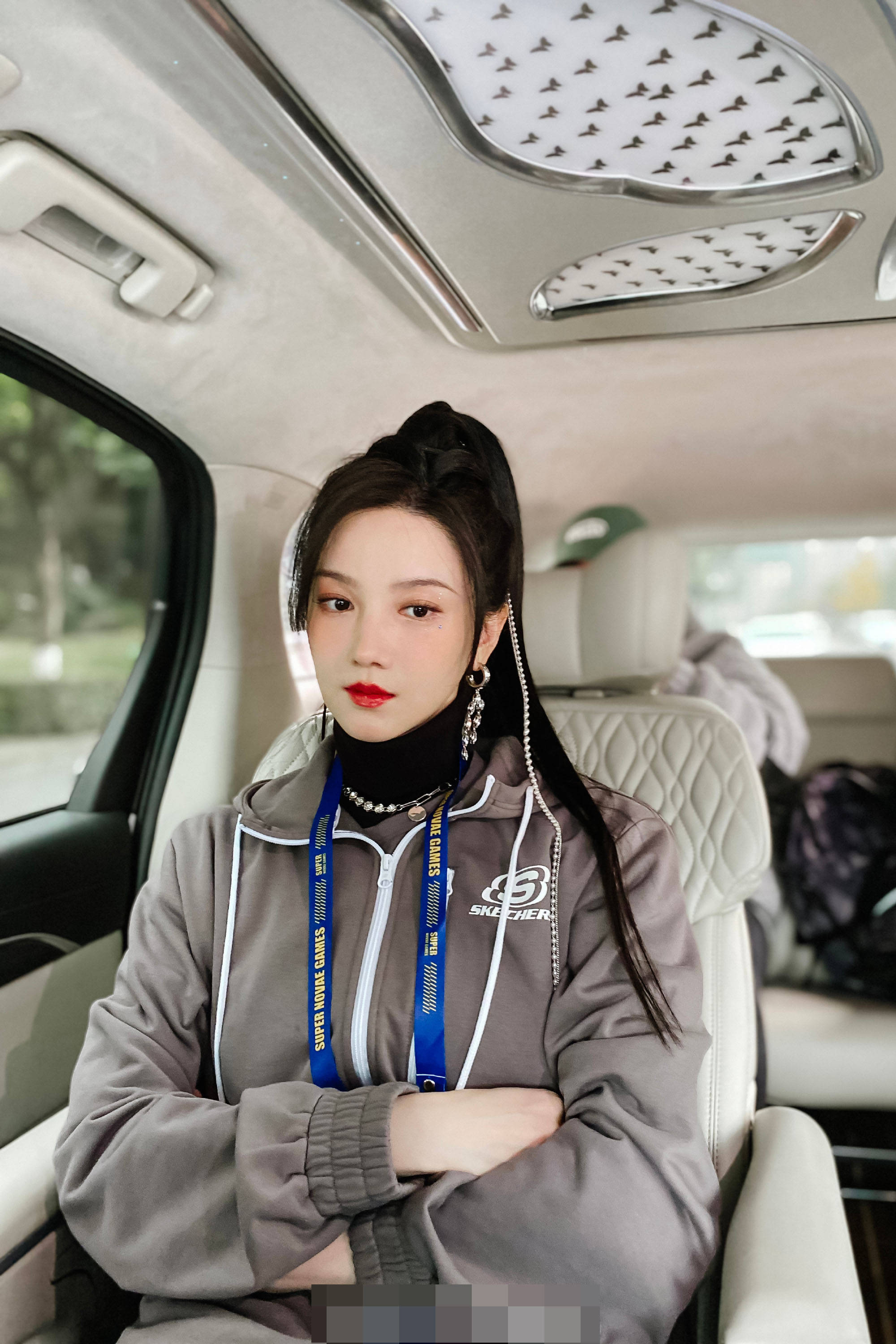 陈小纭怎么好像又变了今年参加射箭已经不是当年的白雪公主了