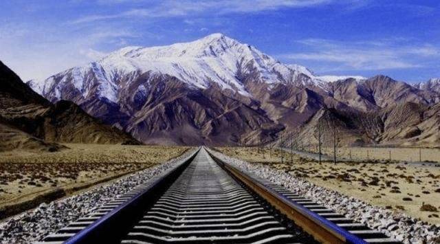基建狂魔凿穿喜马拉雅山，80亿建中尼铁路，尼泊尔为何非修不可？