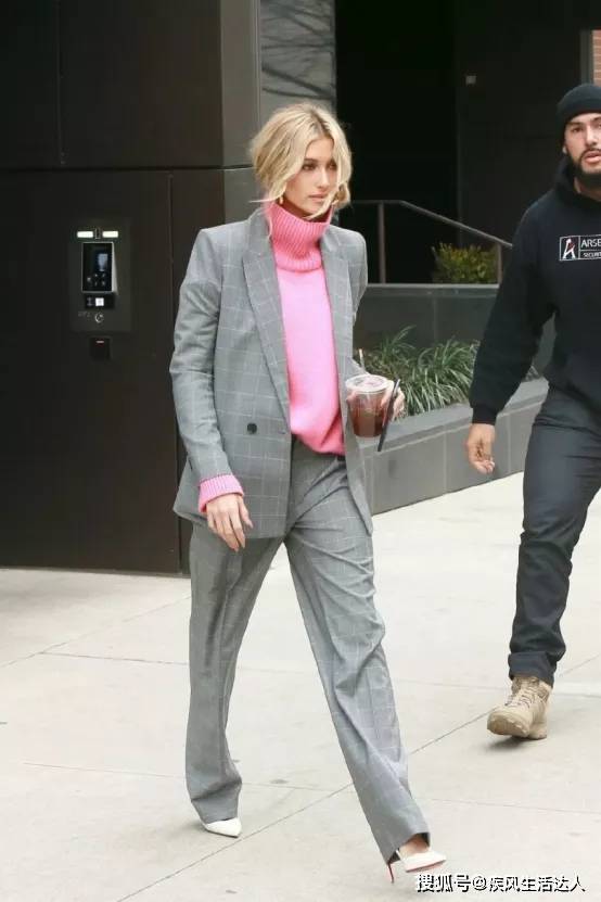 工装裤 答应我，这4款秋冬长裤一定要存，不露脚裸的穿搭，真时髦显瘦