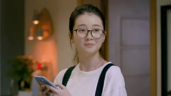 欢乐颂 人见人爱的乖乖女关雎尔,实际上是个离不开父母的妈宝女