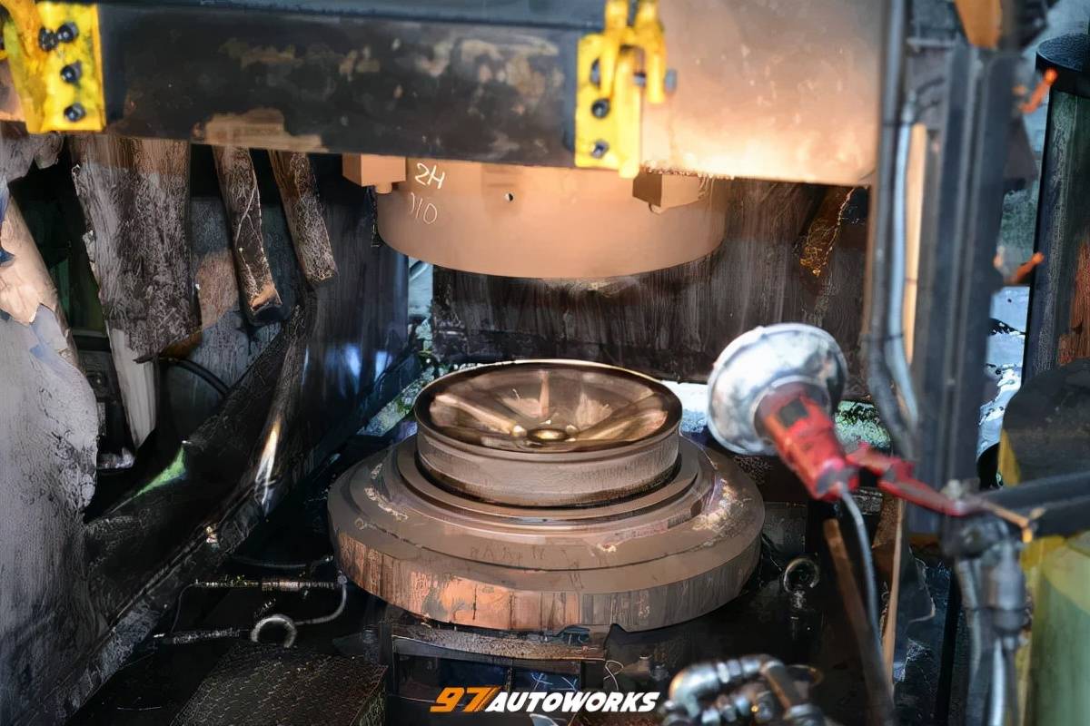 點擊進入看圖評論