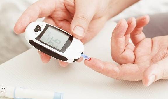 饮食|血糖就像“过山车”?这5个饮食错误没改正,血糖真的很难稳