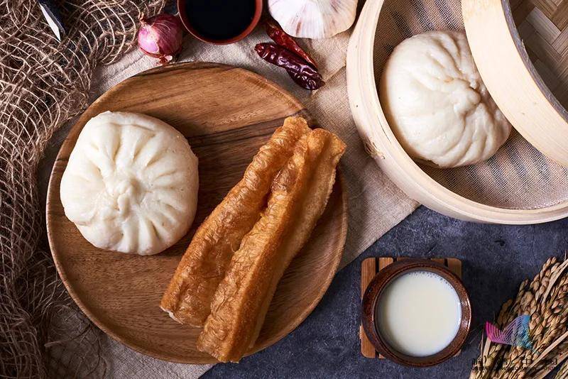 营养素|钟南山早餐曝光!这几类早餐,早该被"拉黑"了!当心越吃越伤身…