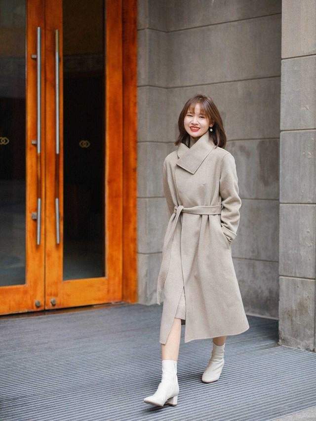 冬日 穿大衣该如何搭配才洋气?今年流行“大衣+靴子”,高级又优雅