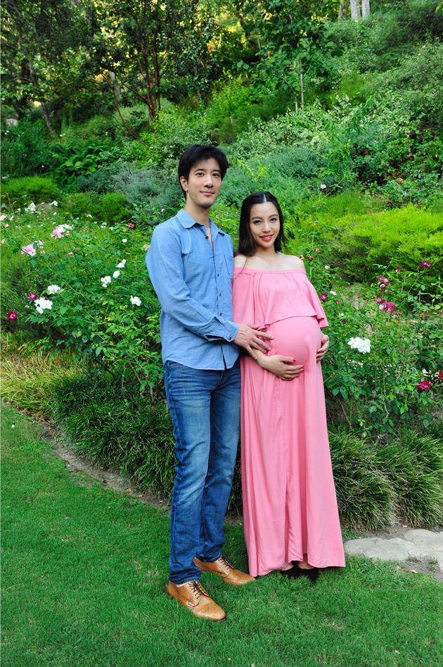 明星老婆的归宿不应该是成为全职太太都来学学c罗的女友