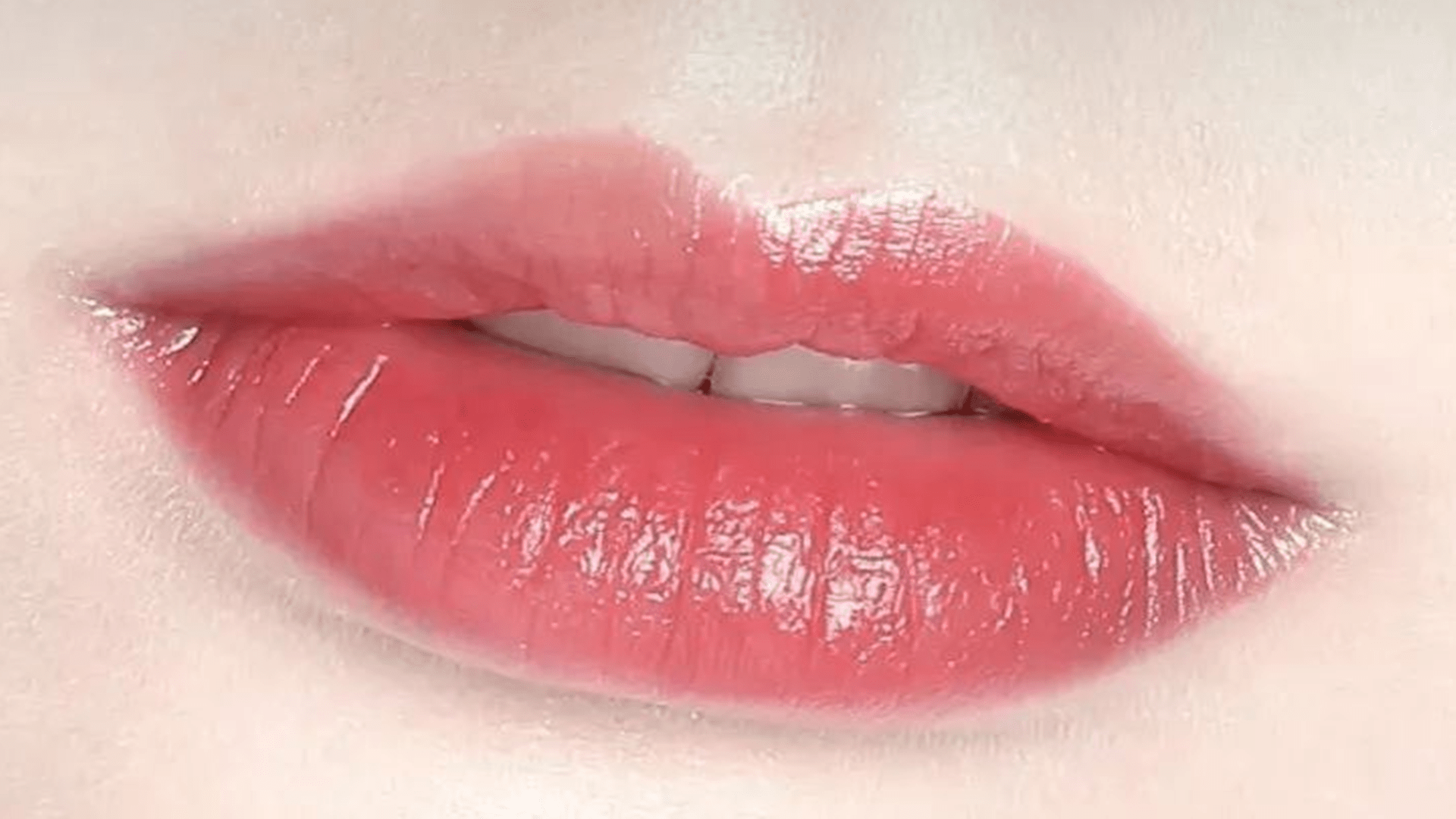 效果|宝宝嘴唇干裂起皮，母亲非常担忧？正确护理比喝水管用