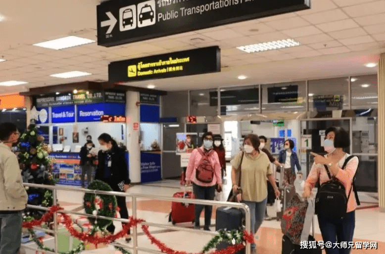 泰国今日2525例清迈大学多人感染新冠23万人从境外涌入泰国