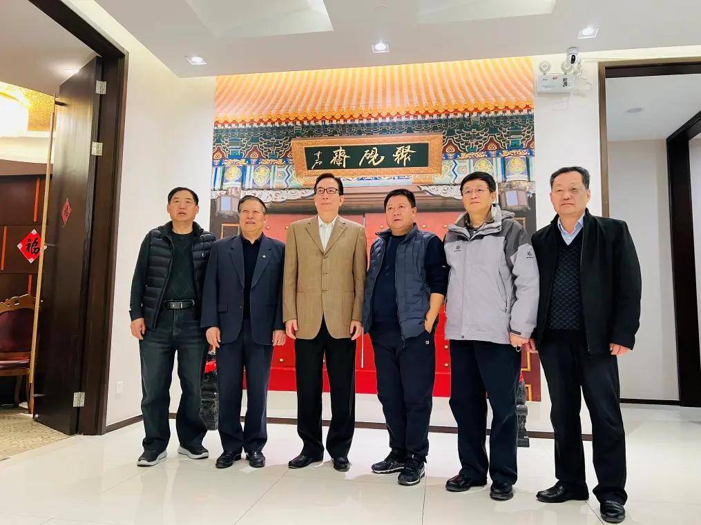 会长董方军,会长助理孙克利,执行会长王炳义,副会长兼秘书长阴巍,副