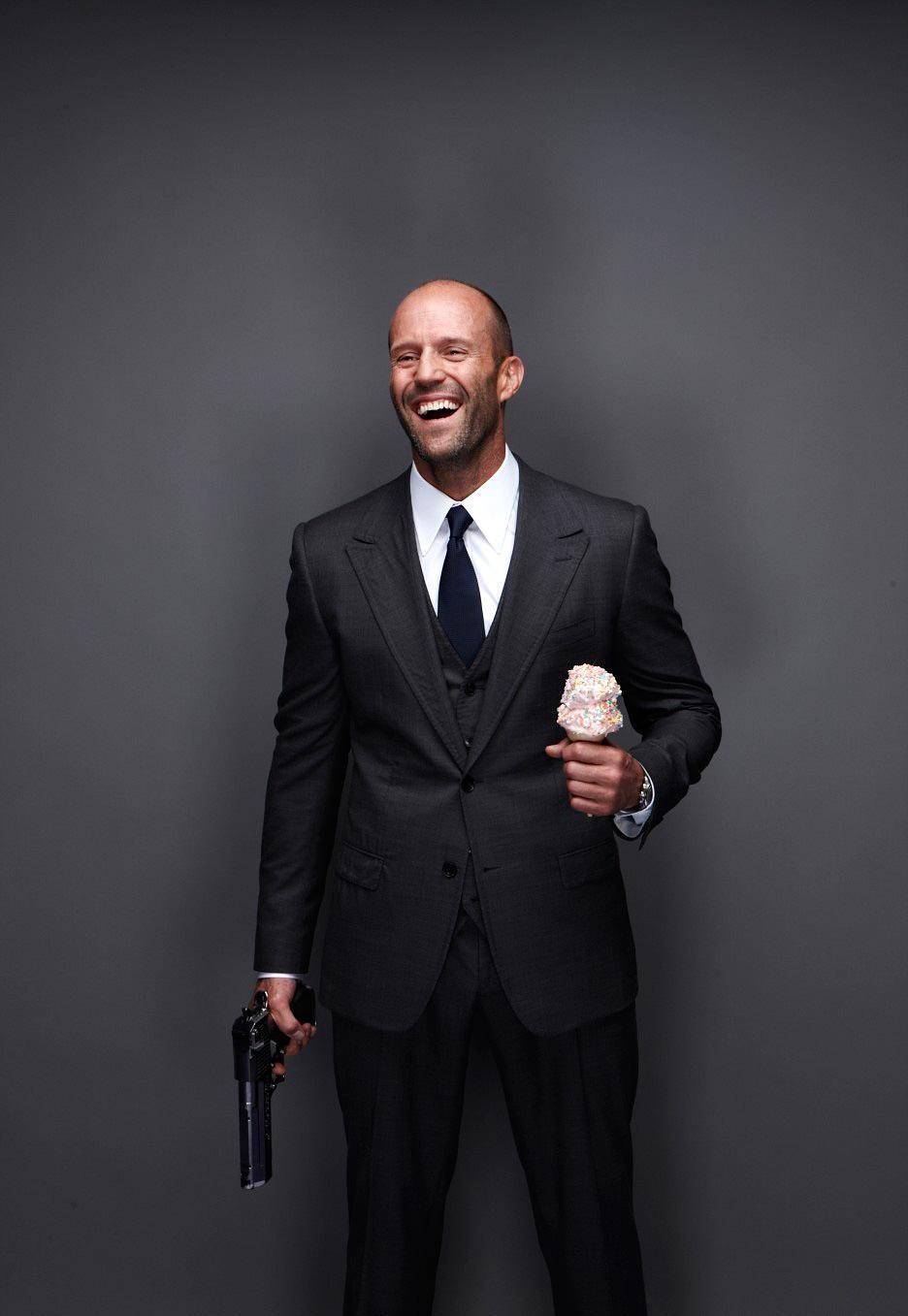 猛男|出道前卖水货，前女友身材火爆，老婆小20岁，52岁硬汉杰森斯坦森